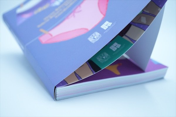 Libro impreso y encuadernado en planta