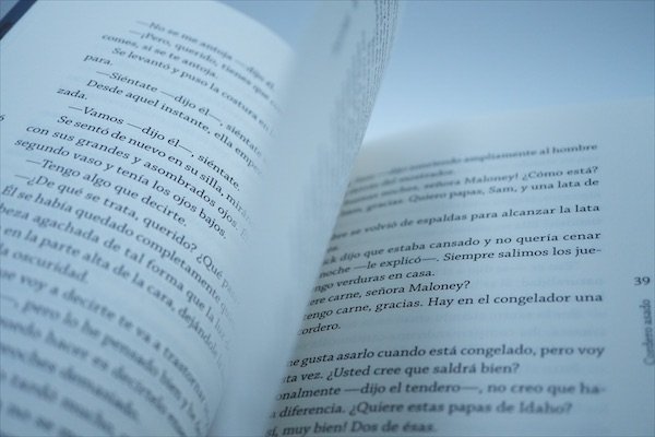 Libro impreso y encuadernado en planta